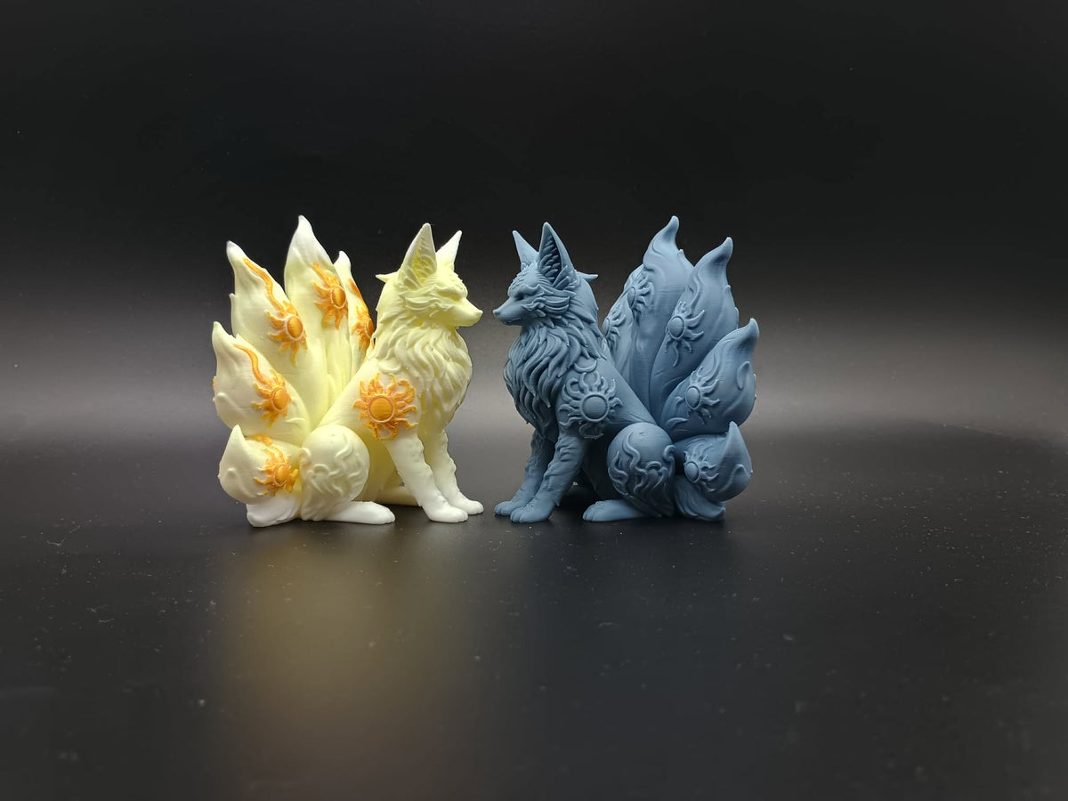 Mehrfarbige Sonnenfuchs-Kitsune-Figur