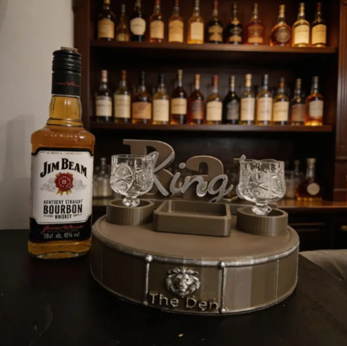 Personalisierte Königsbar Whisky-Ständer Figur Deko Statue Skulptur