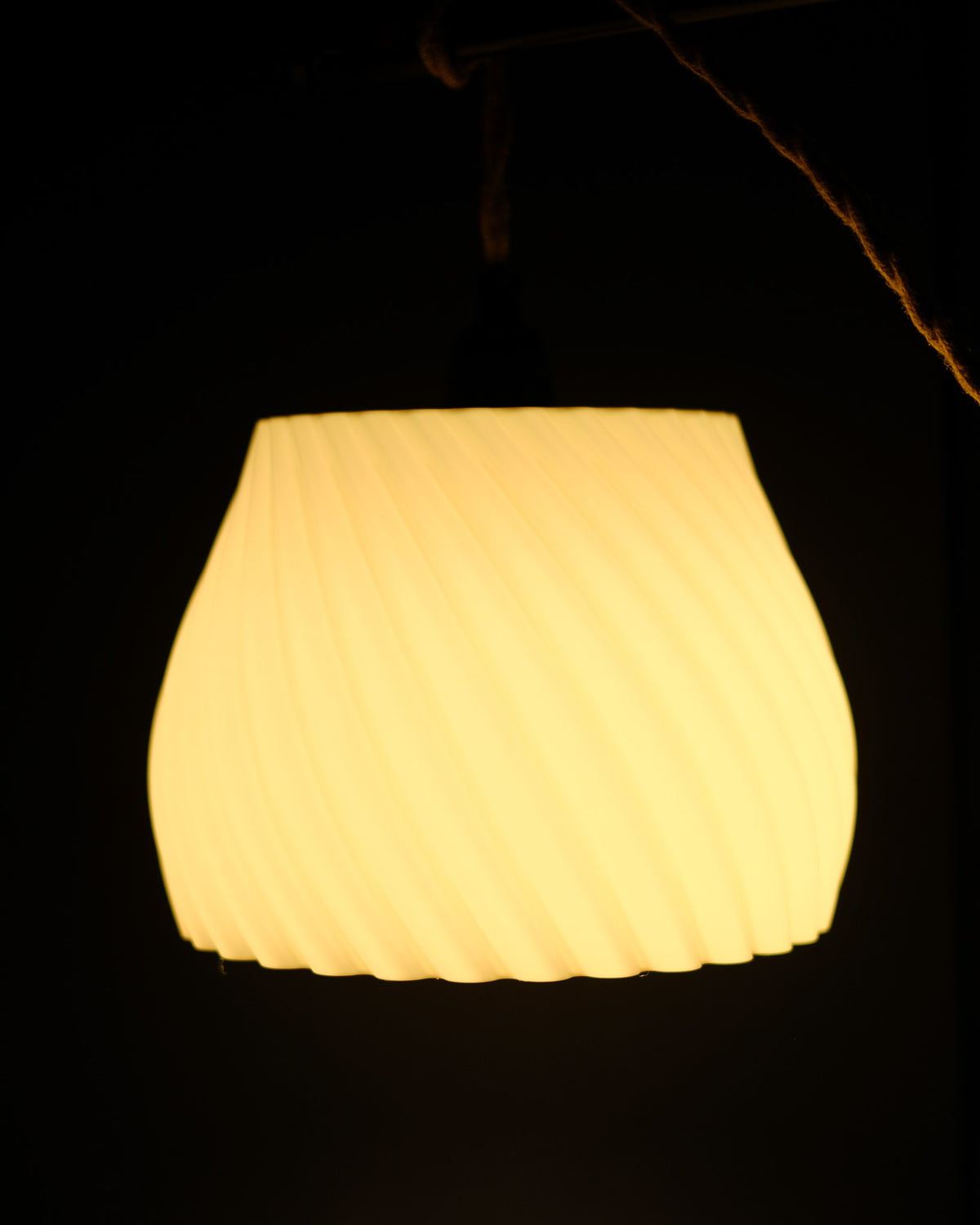Pendel Lampenschirm Gedreht E27 (ohne Elektrik)