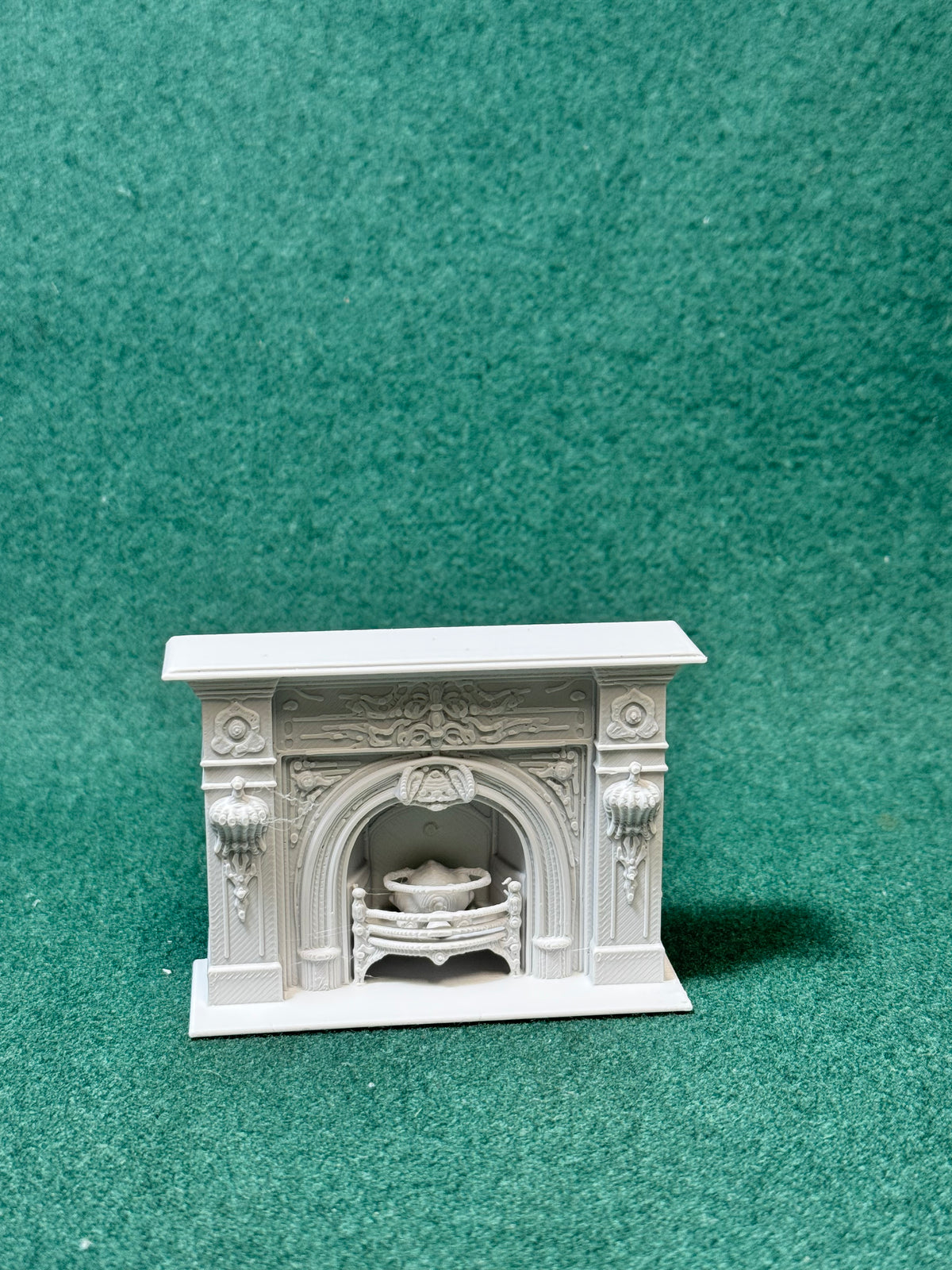Puppenhaus Mini Kamin aus der viktorianischen Ära 1 Miniatur 1:12 Diorama