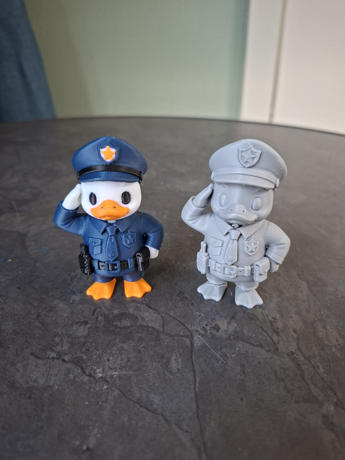 Officer Quackers Figur Deko Statue Weihnachten Weihnachtsdeko Advent Tiere
