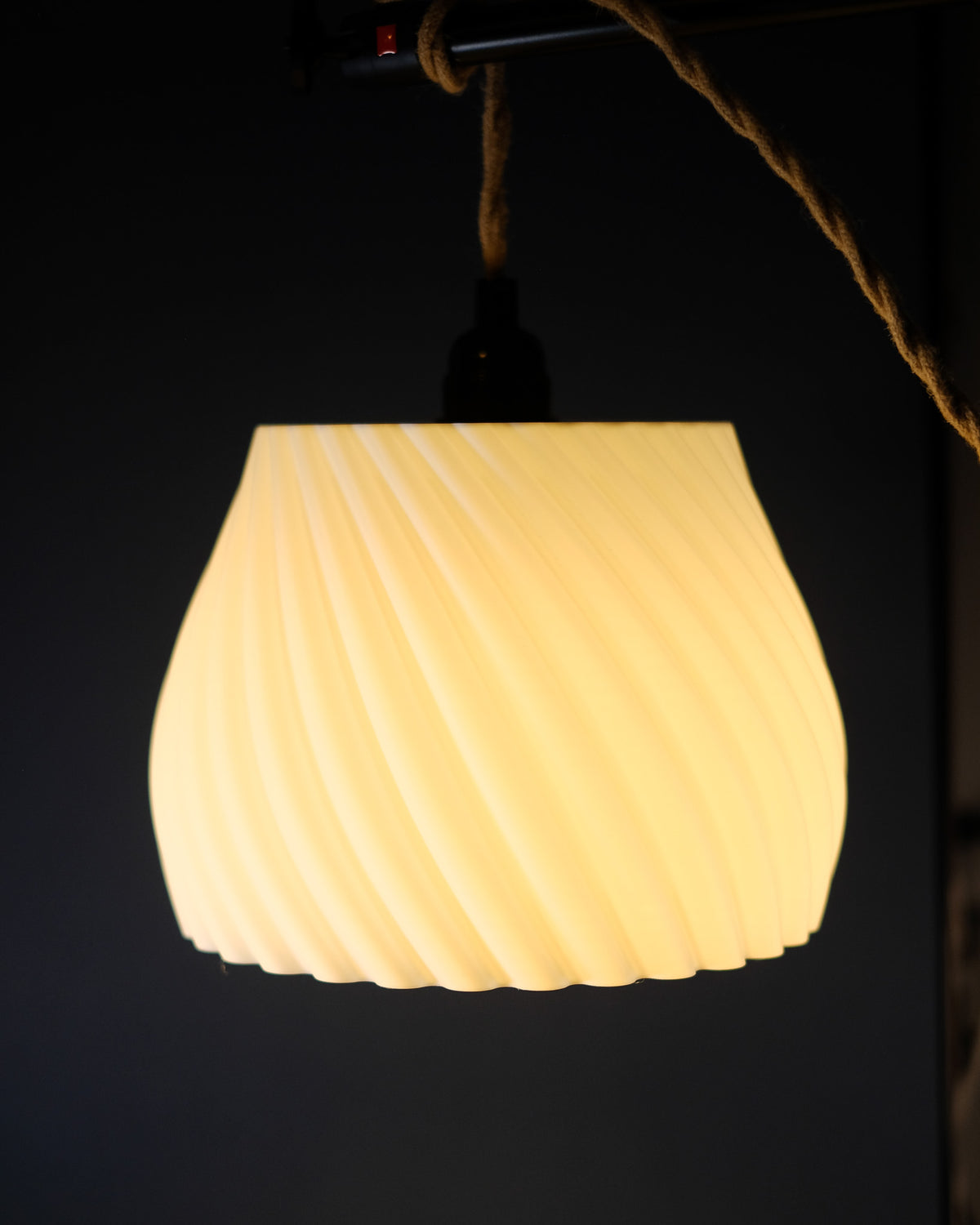 Pendel Lampenschirm Gedreht E27 (ohne Elektrik)