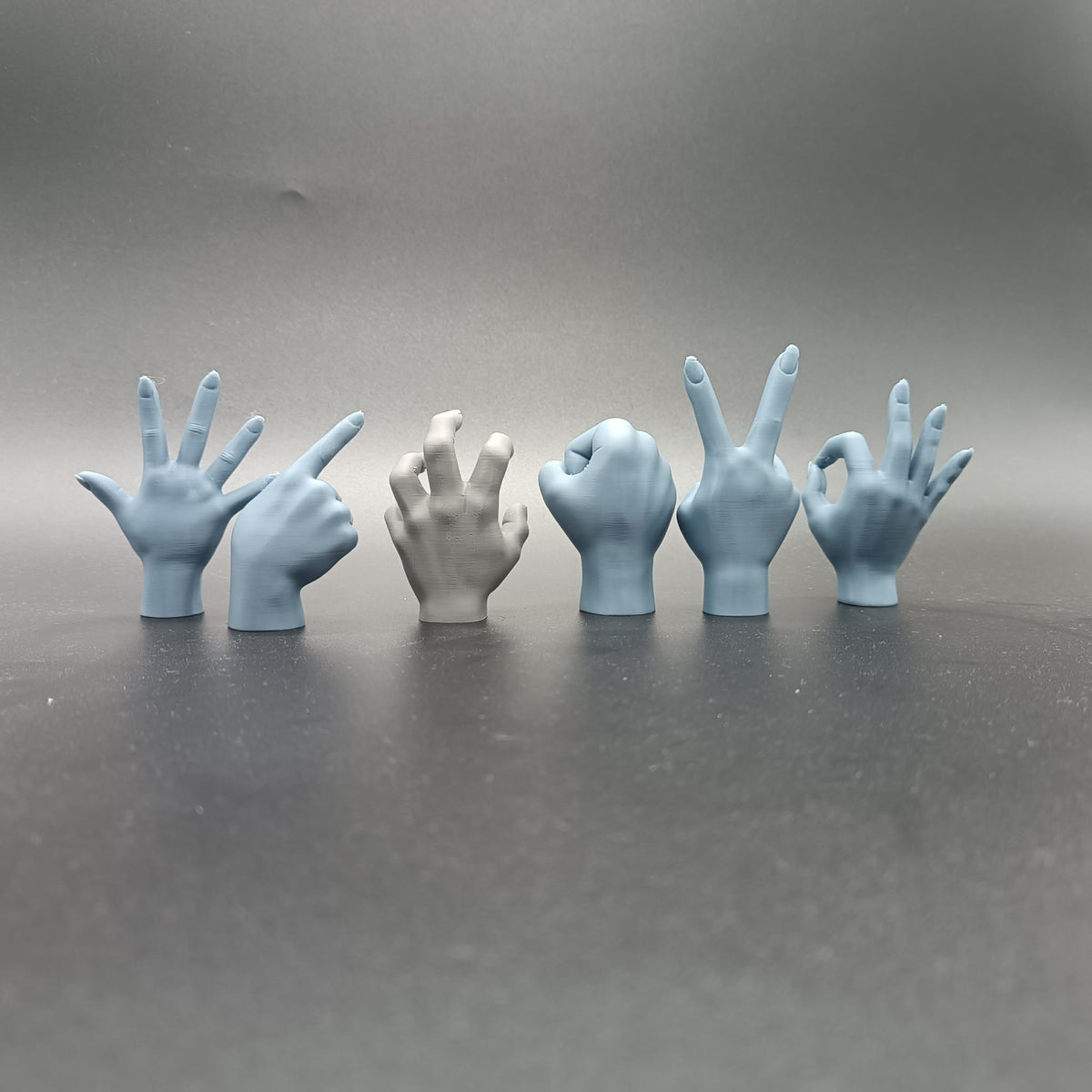 Paket mit realistischen weiblichen Handmodellen