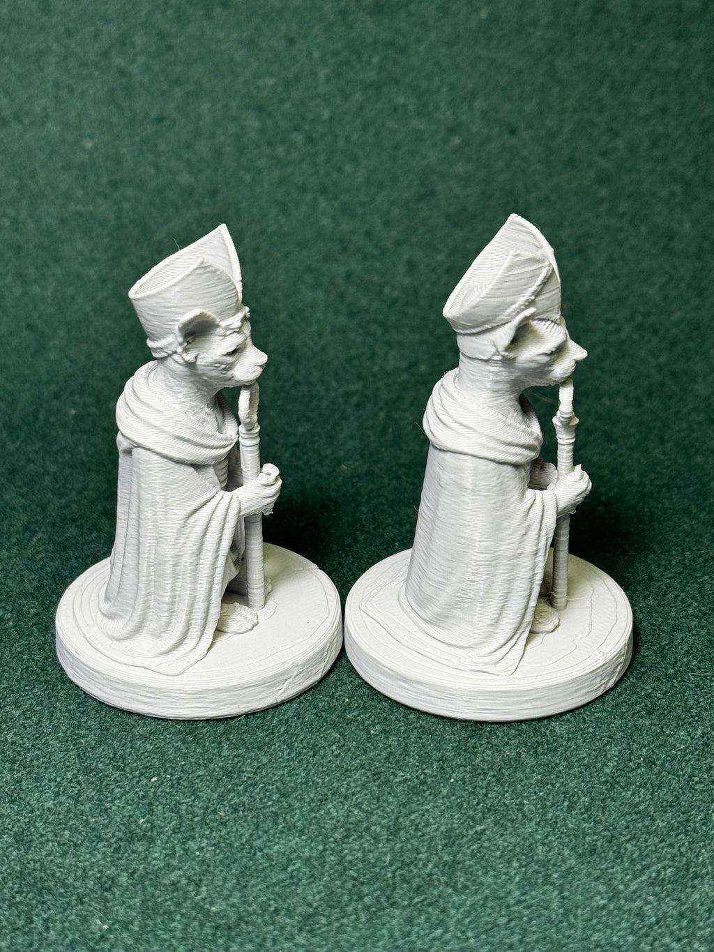 Katzen Vielleicht Hunde vs. C Figur Deko Statue Fantasy Mittelalter Tiere