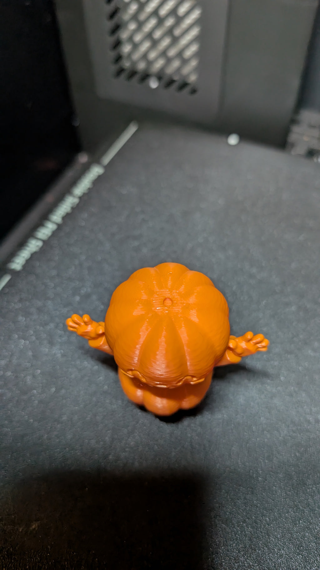 Fröhlicher Kürbis-Freund Süße Halloween-Dekoration Figur Deko Statue süß
