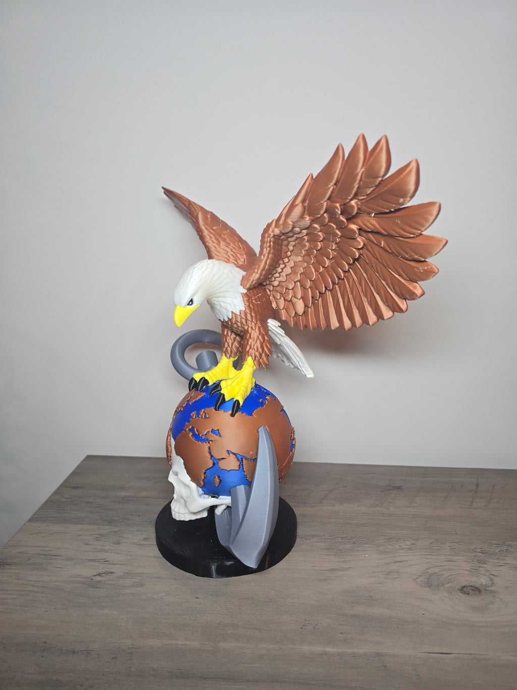 Skulptur Adler zwischen Erde und Himmel Deko