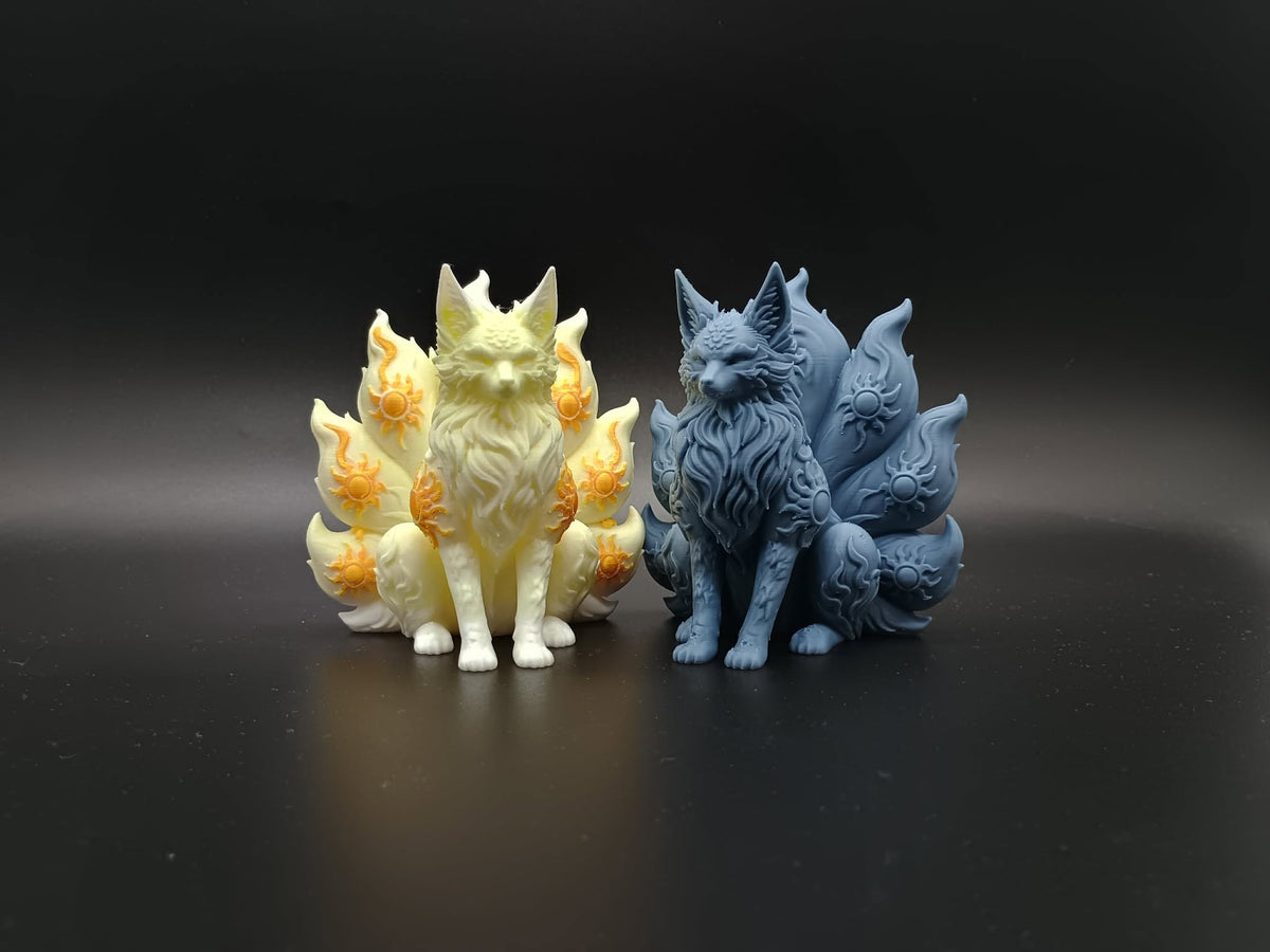 Mehrfarbige Sonnenfuchs-Kitsune-Figur