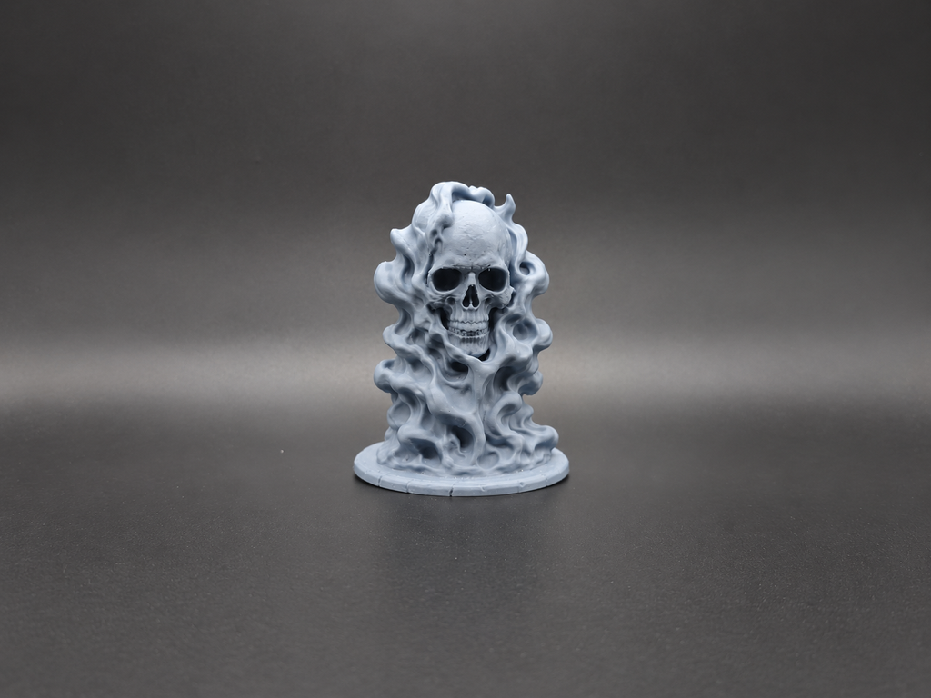 Verfluchte brennende Totenkopf-Büste Dark Fantasy