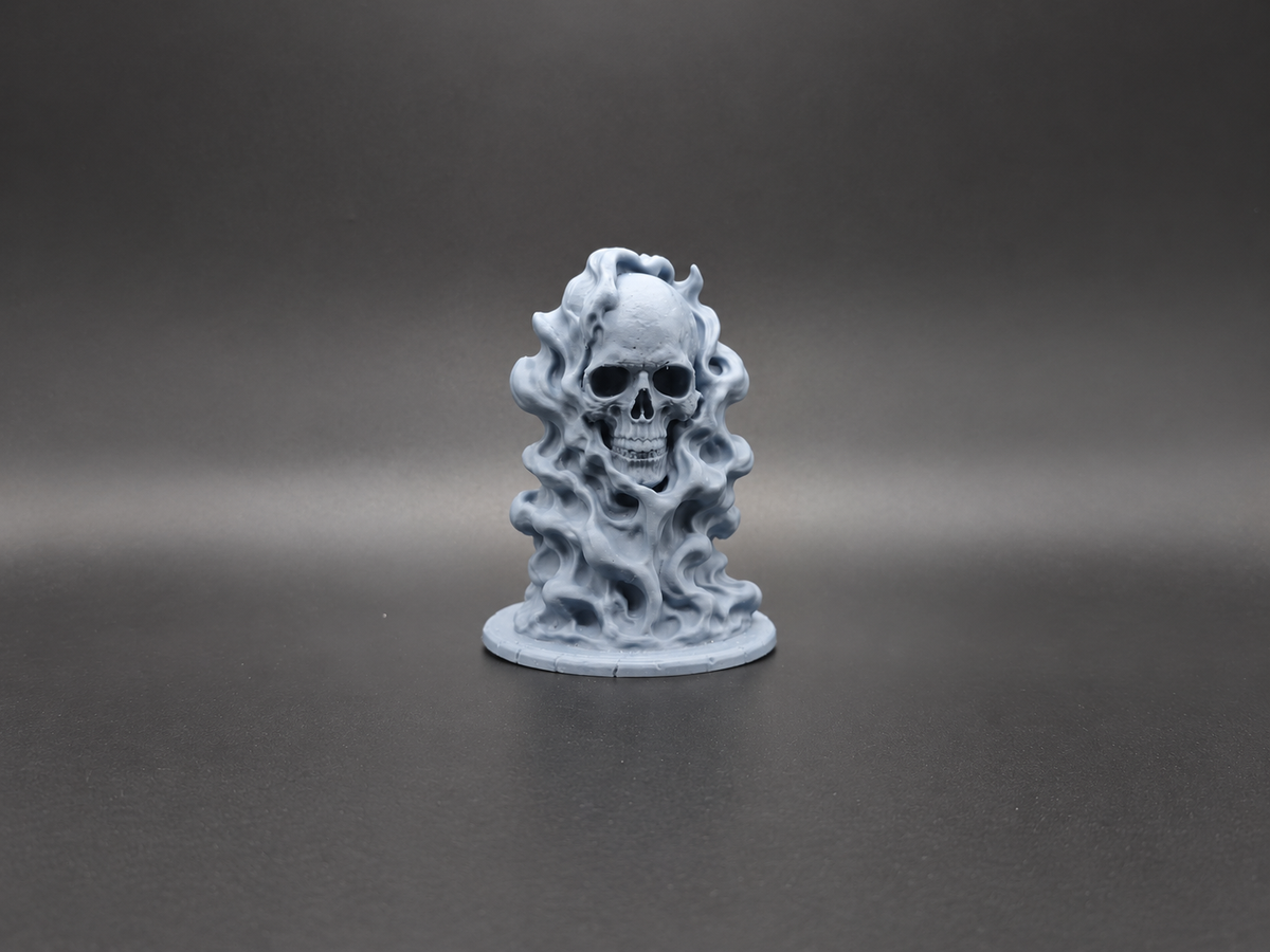Verfluchte brennende Totenkopf-Büste Dark Fantasy