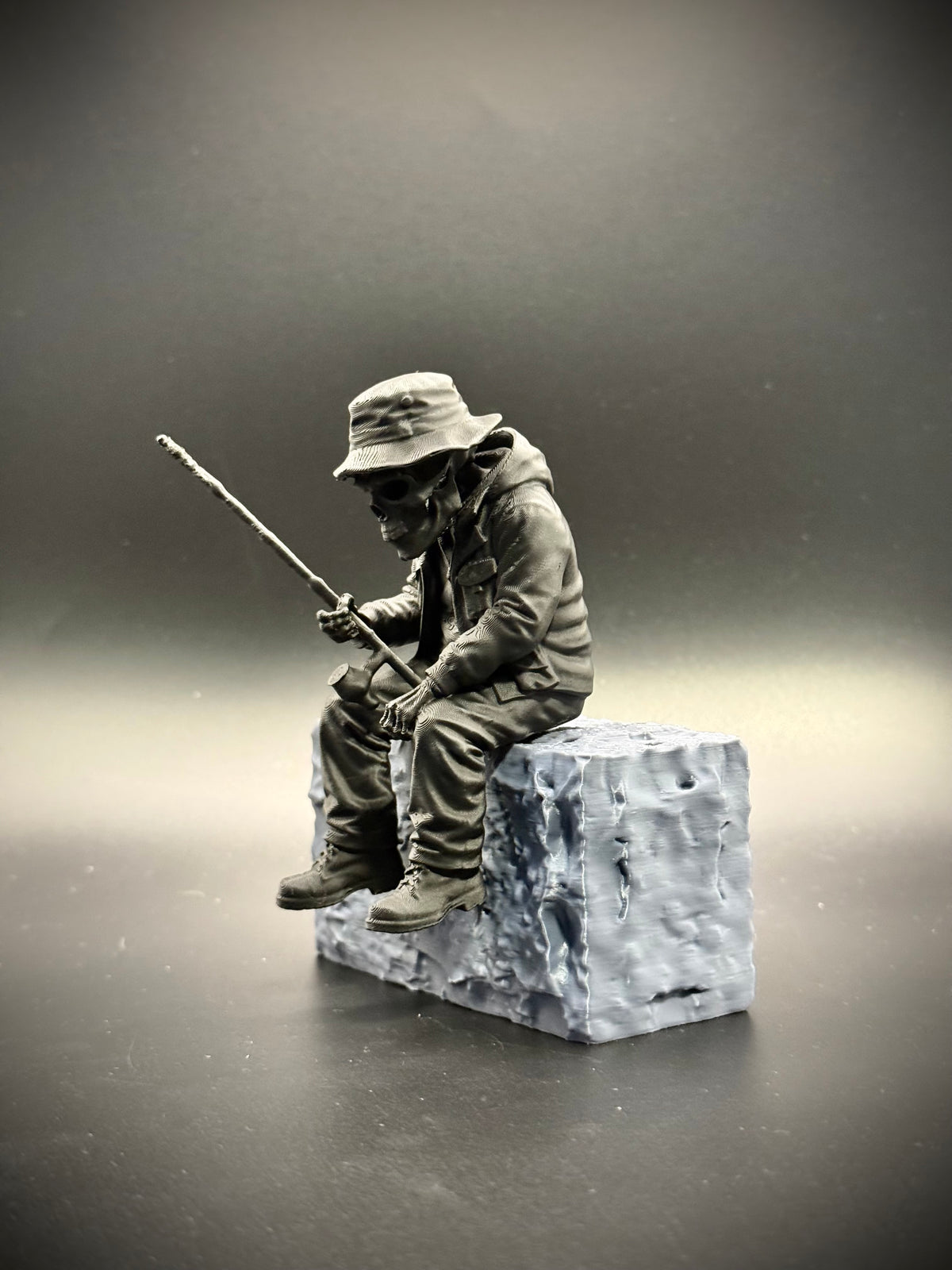 Totenkopf Kantenhocker Angler