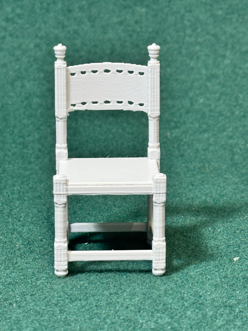 Stuhl Nelson 1:12 Puppenhaus Miniatur Puppenstube Diorama Modellbau Möbel
