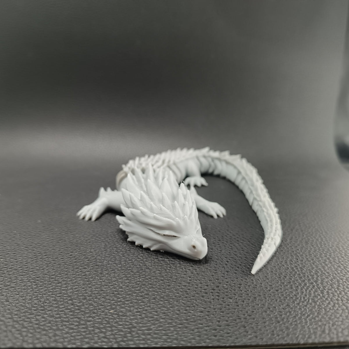 Stacheliger Flexi Drache Gelenkig