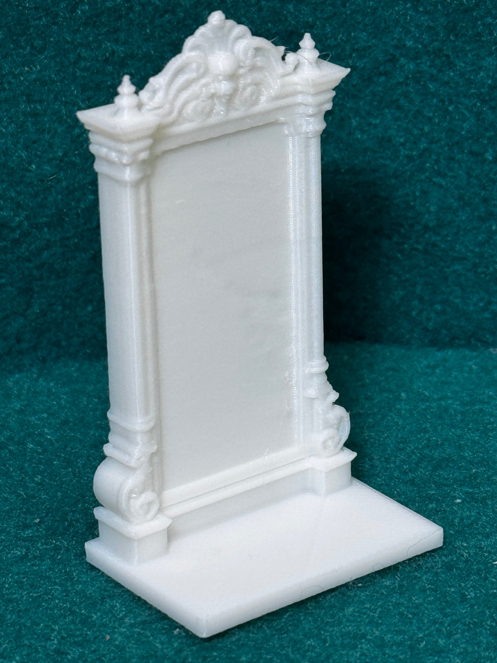 Flurspiegel (leicht getrübt oder gesprungen) Figur Deko Statue Puppenhaus