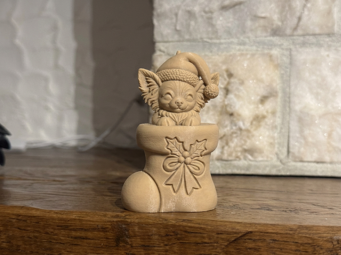 Weihnachtsanhänger Langhaar-Chihuahua im Strumpf