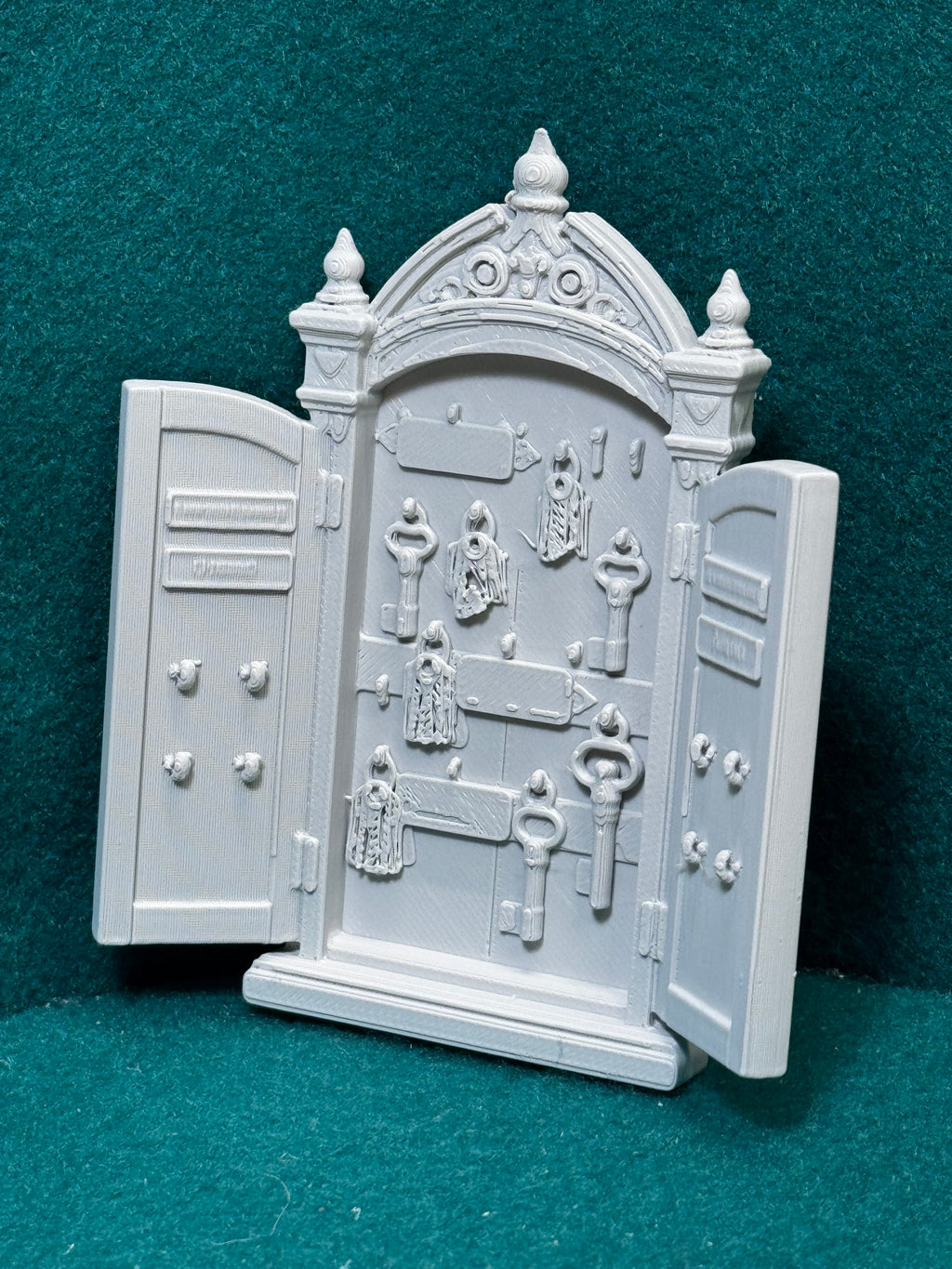 Schlüsselkasten (Einige beschriftet andere nicht) Figur Deko Statue Vitrine