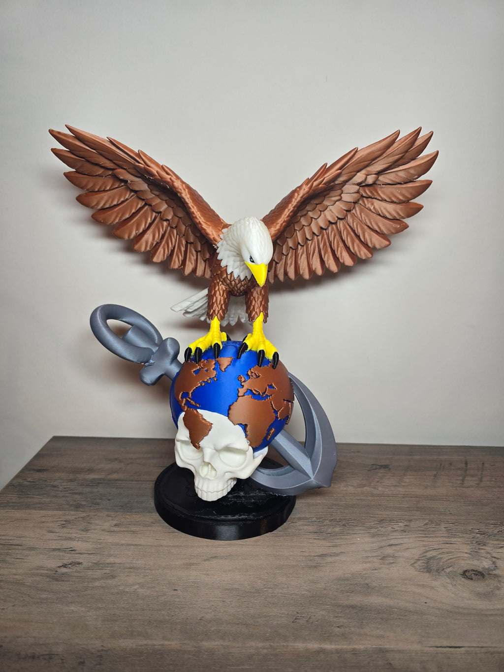 Skulptur Adler zwischen Erde und Himmel Deko