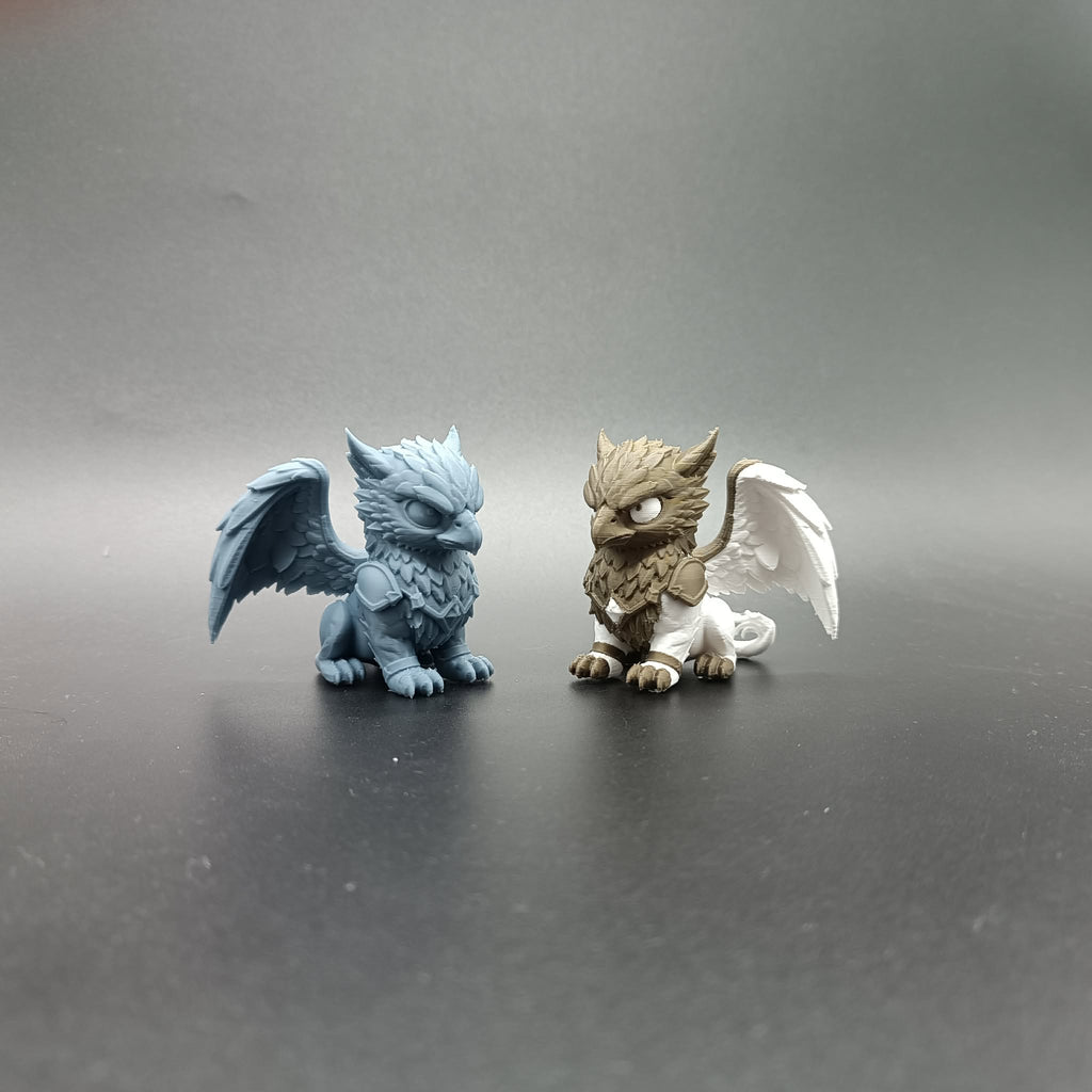 Chibi Baby Greif Ein und Mehrfarbig Figur Deko