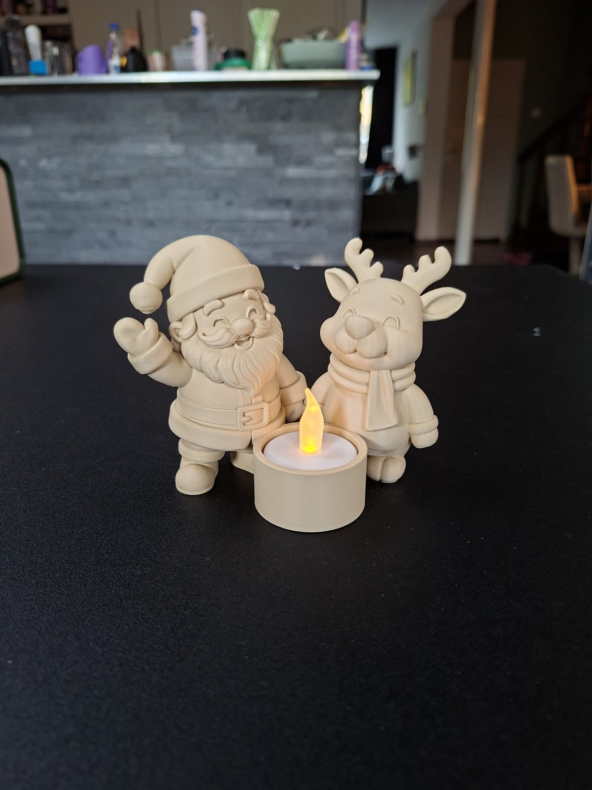 Weihnachtlicher Teelichthalter mit Weihnachtsmann & Rentier Kerzenhalter