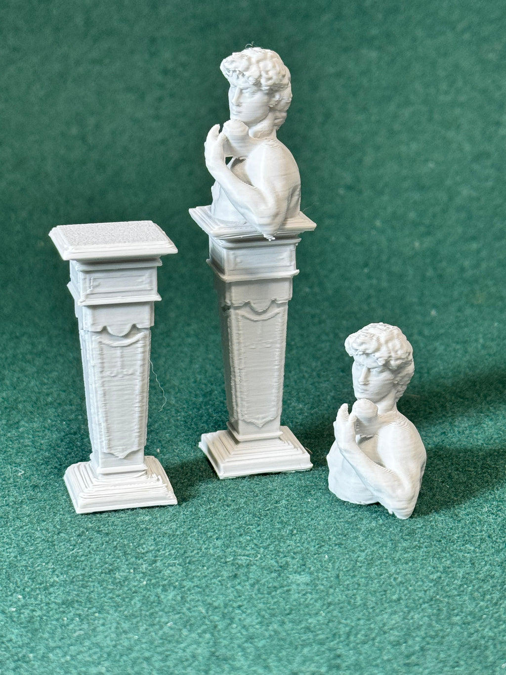 Büste & Podest 'David' 1:12 Puppenhaus Miniatur Puppenstube Diorama Möbel
