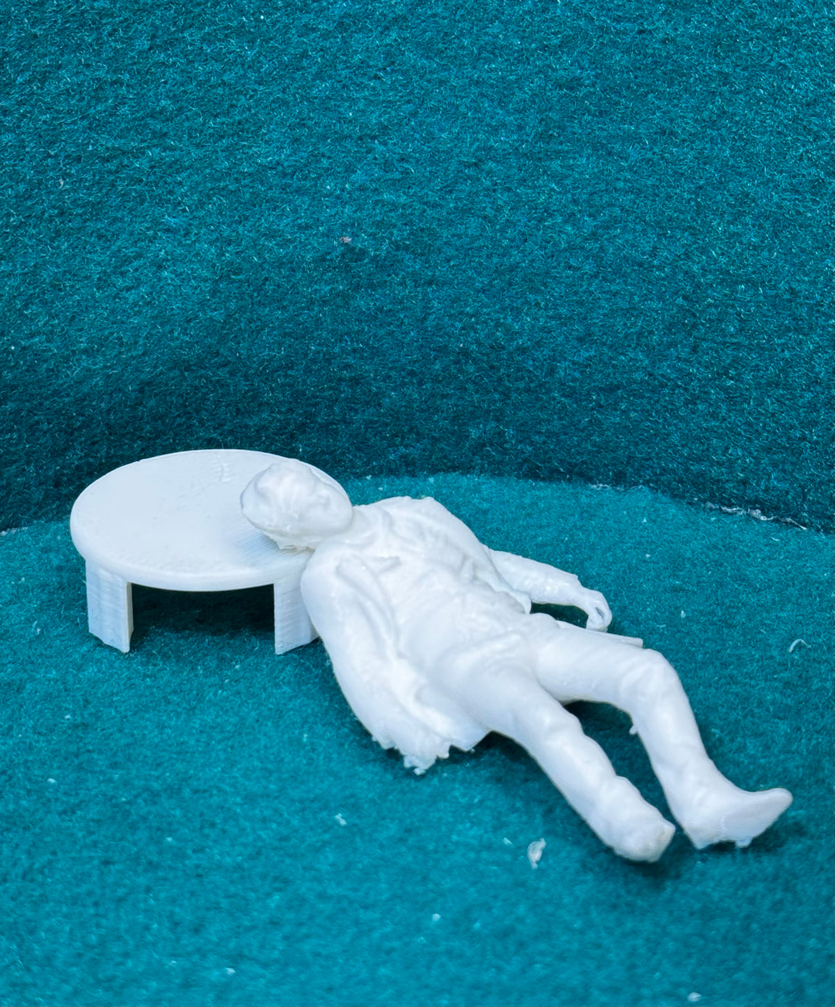 Opfer 8 Mysteriöser Charakter Figur Deko Statue Puppenhaus Miniatur Vitrine