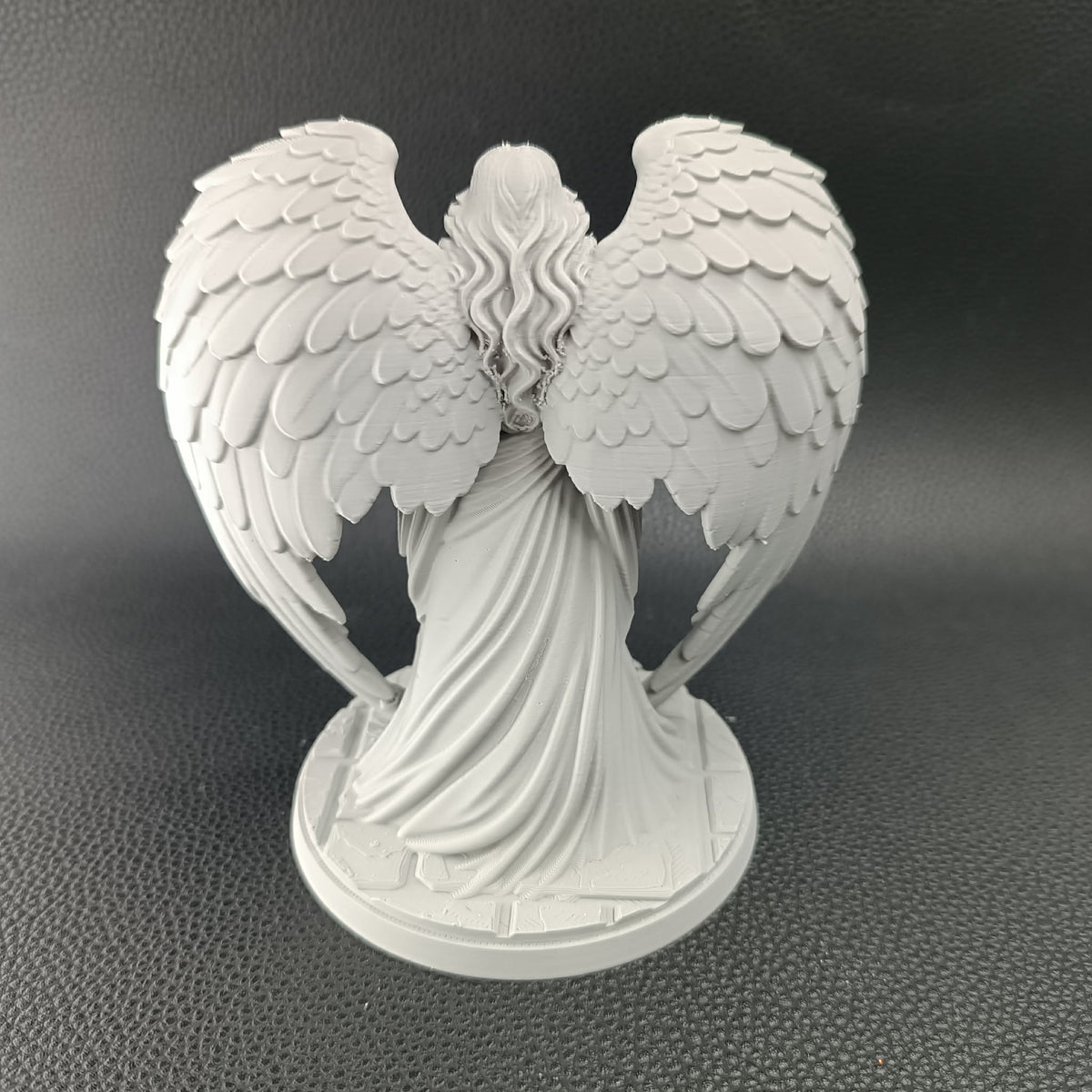 Engel der Liebe Valentins-Herzskulptur