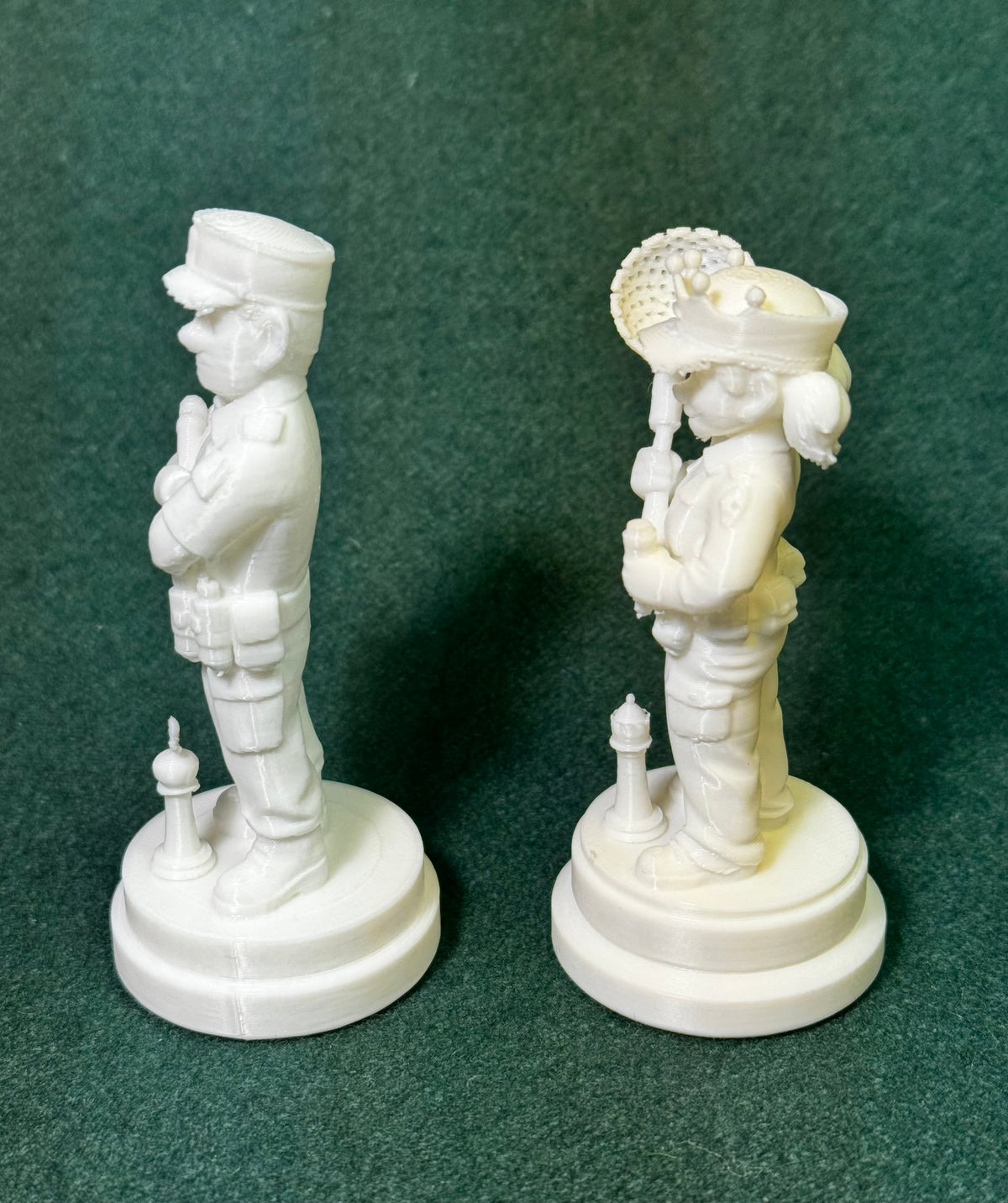 MENSCHEN HAC” Hunde vs Katzen vs Ungeziefer Figur Deko Statue Tierfigur