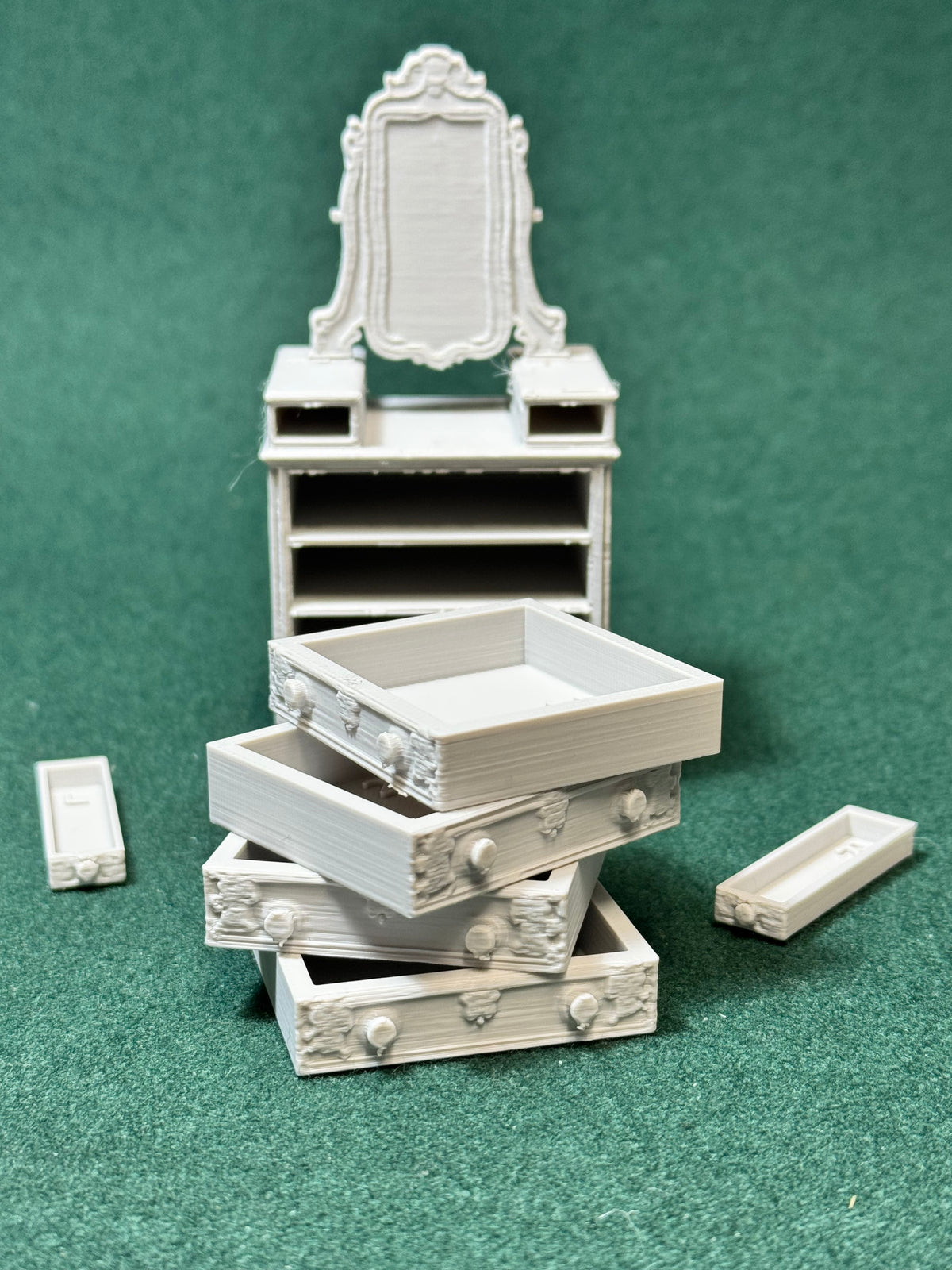 Victorian Cottage Kommode mit 6 Schubladen 1:12 Puppenhaus Miniatur Möbel