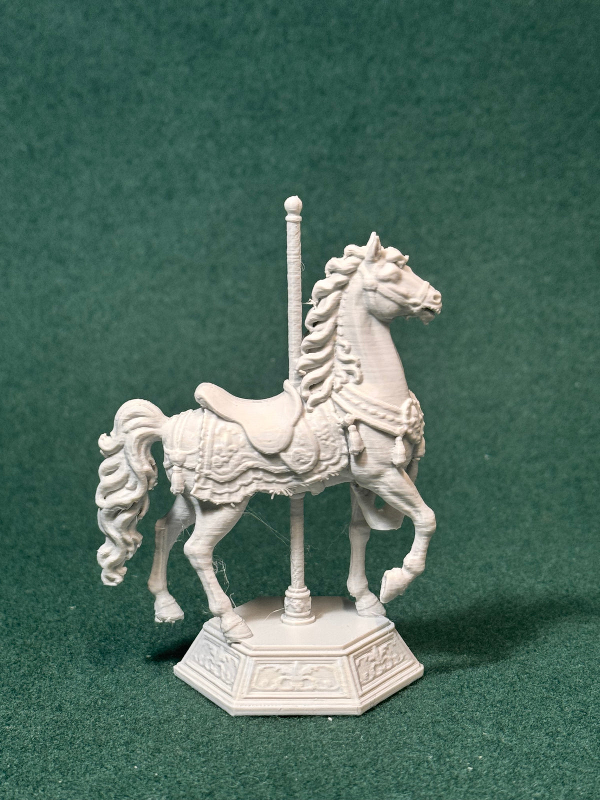Karussellpferd Mächtiger Steher Figur Deko Statue Tierfigur Tiere Geschenk