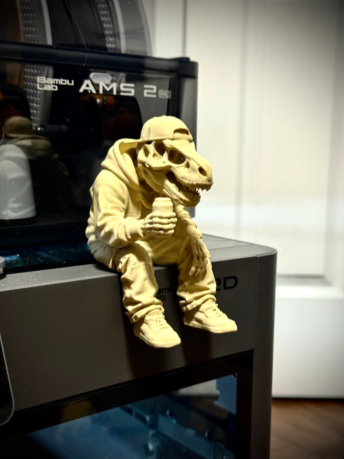 Totenkopf Kantenhocker T-Rex Urban