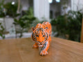 Tiger dreifarbig Figur