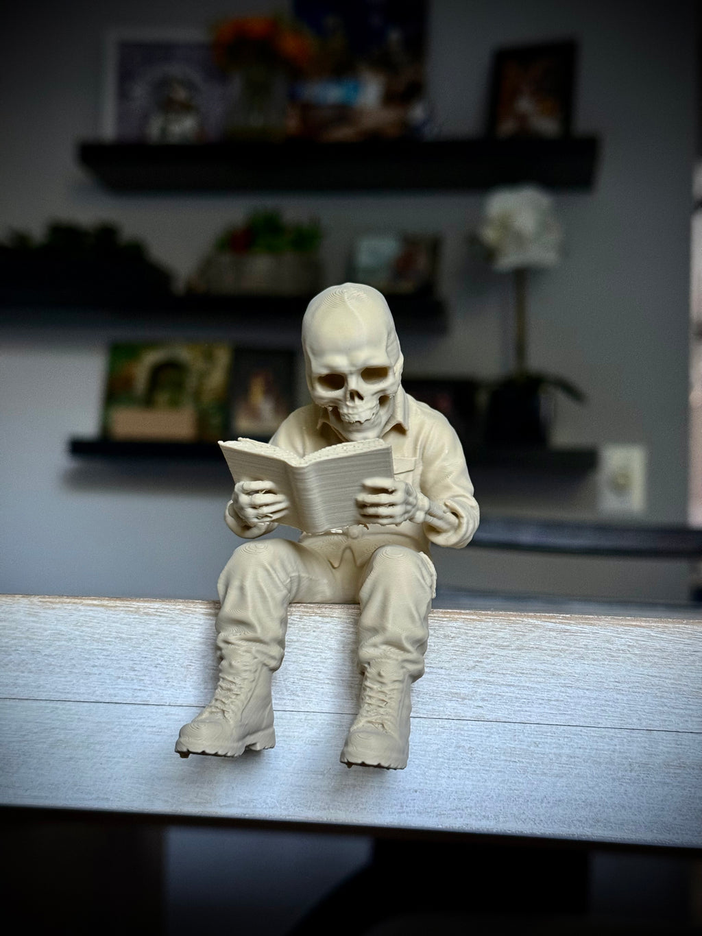 Totenkopf Kantenhocker Leser