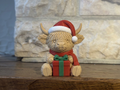 Weihnachtsfigur Hochlandrind mit Geschenk