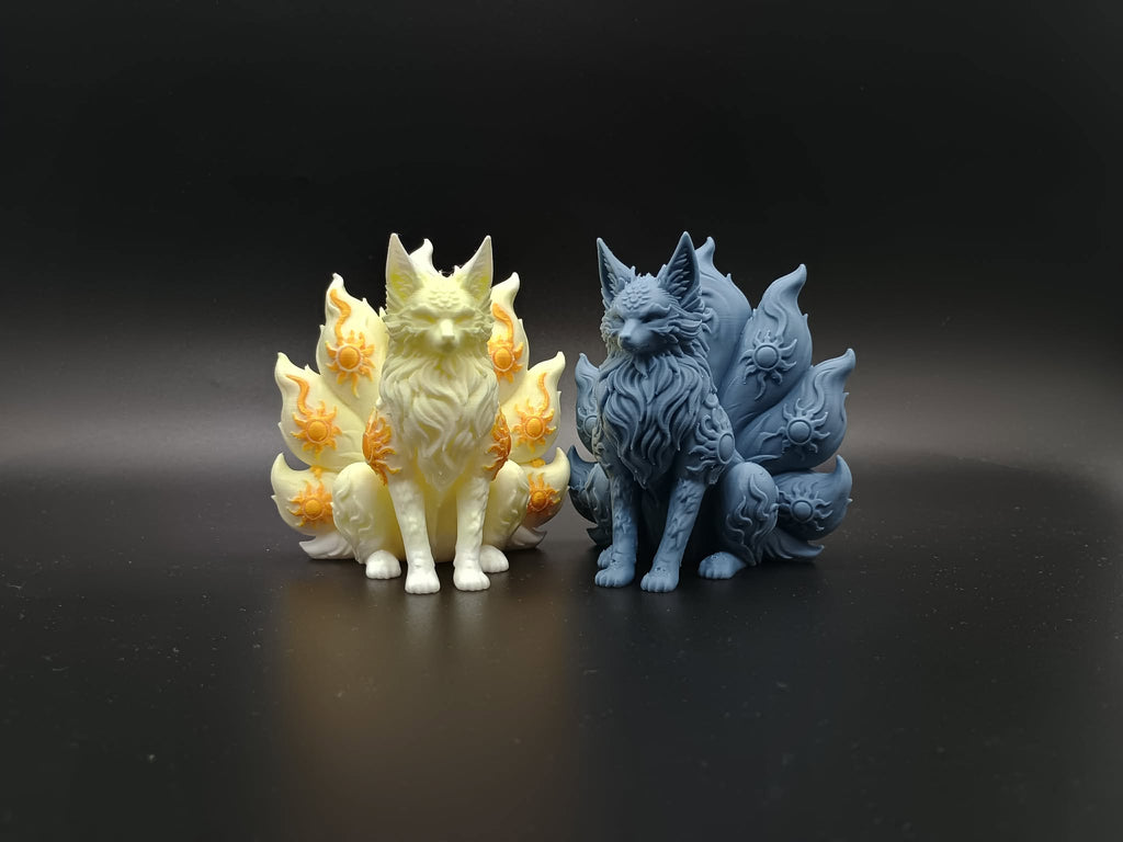 Mehrfarbige Sonnenfuchs-Kitsune-Figur