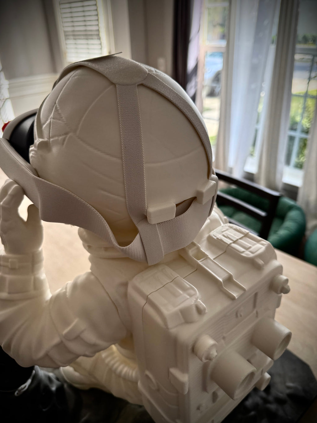 Ständer für VR-Headset Astronaut