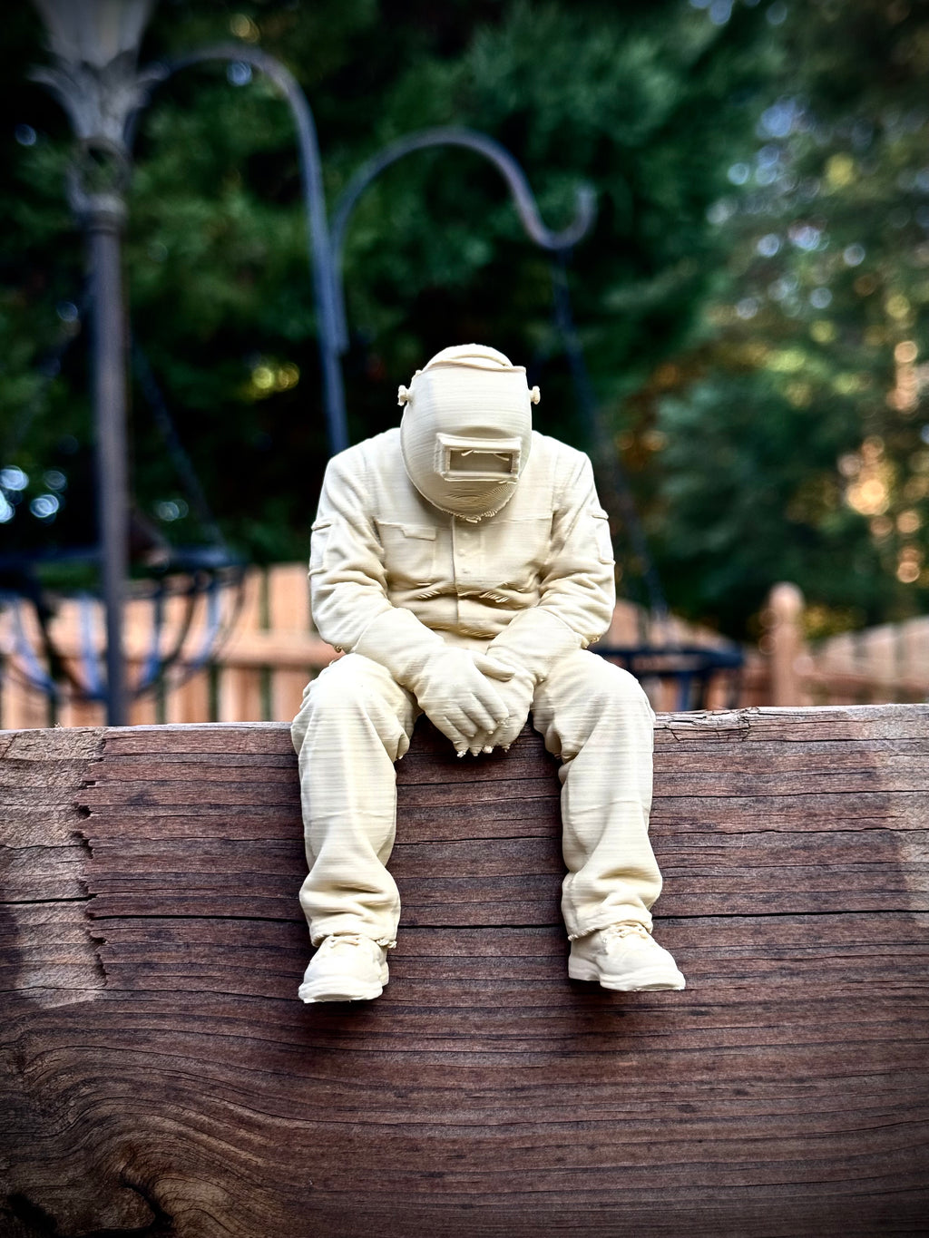 Figur Schweißer traurig Kantenhocker