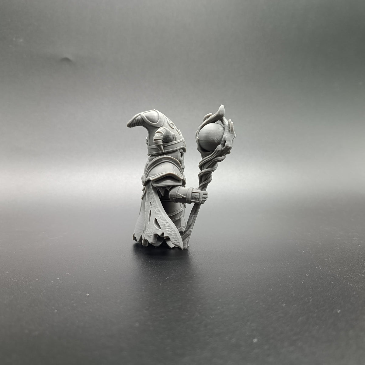 Dunkle Fantasy Untoter Zauberer Skelett-Magier Figur Deko