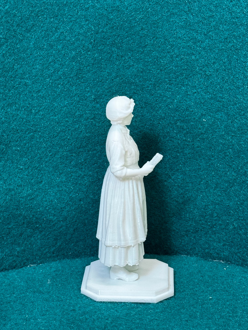Spülmagd Mysteriöser Charakter Figur Deko Statue Puppenhaus Miniatur Vitrine