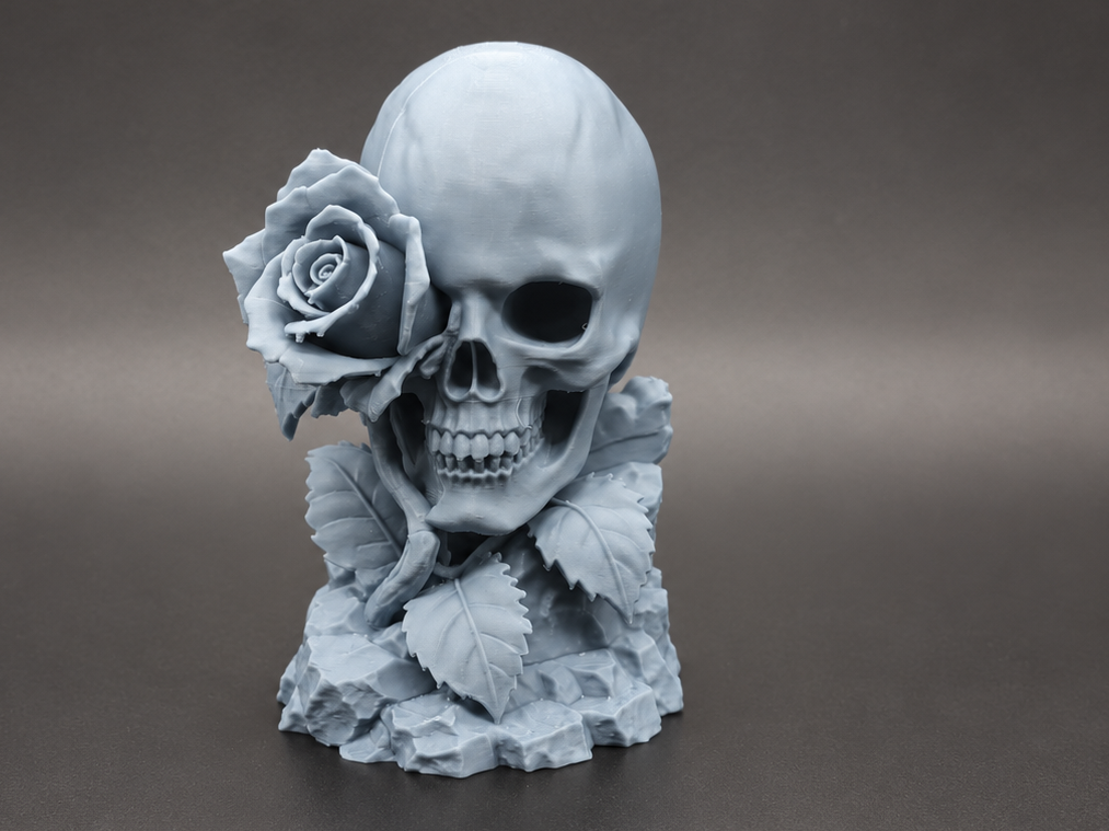 Schädel & Rose Gotische Halloween-Skulptur