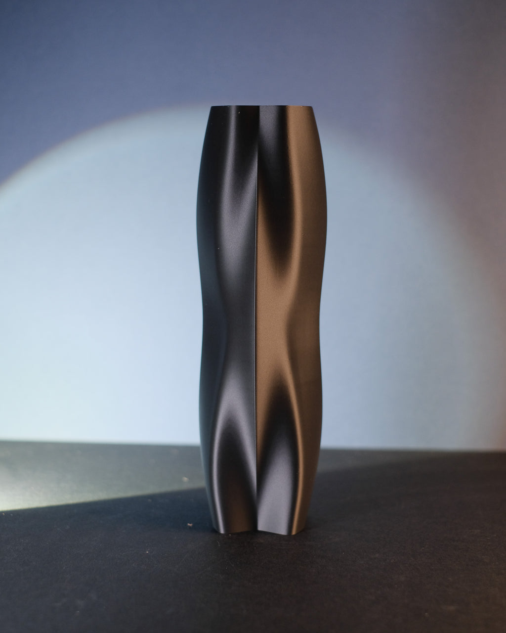 Vase Yoga-Pose - Skulpturale Form