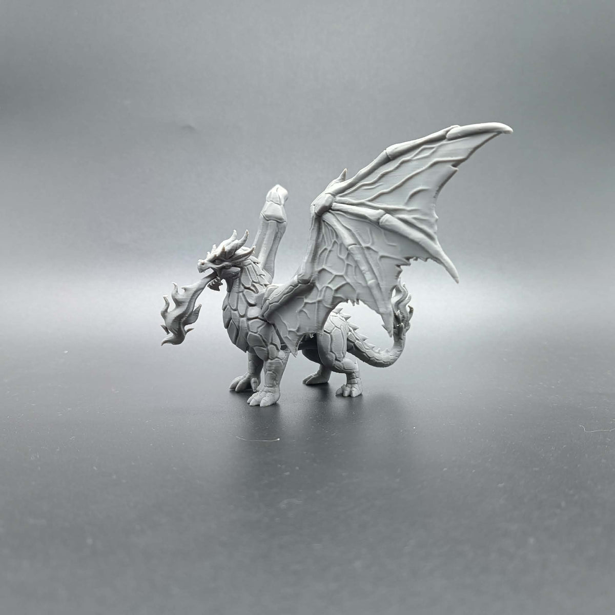 Vulkanischer Drache Figur Deko