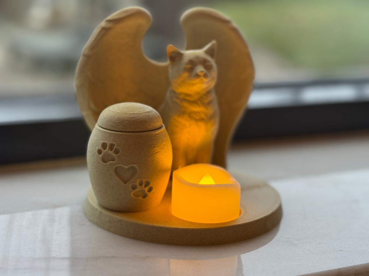 Tierurne Katze mit Teelicht und Wunschtext