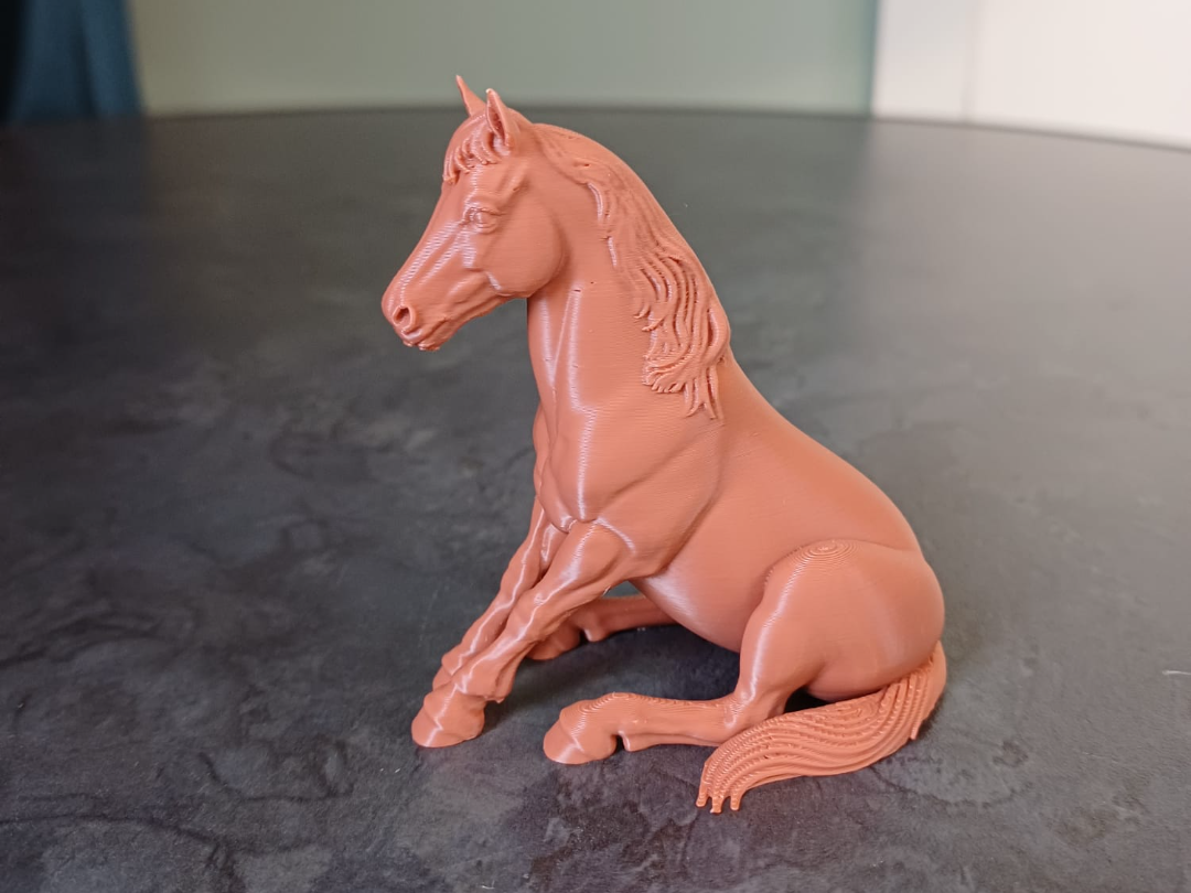 Realistische sitzende Pferdestatuette Figur Deko Tierfigur Tiere Geschenk