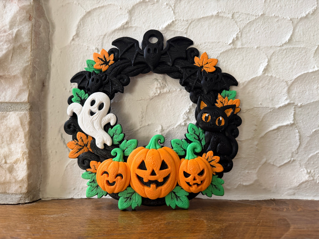 Halloween Kranz mit Fledermäusen, Kürbissen und Katze