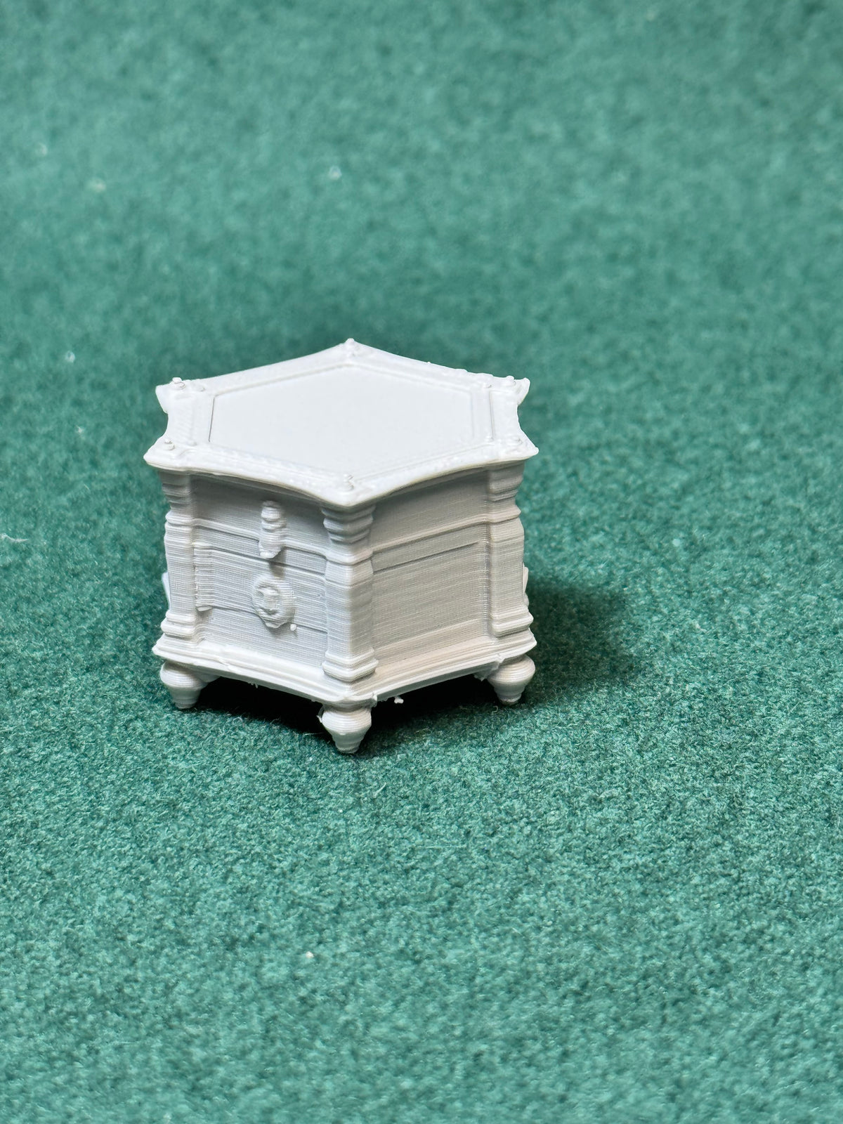Puppenhaus Mini Schreibtischsafe im viktorianischen Zeitalter 2 Miniatur