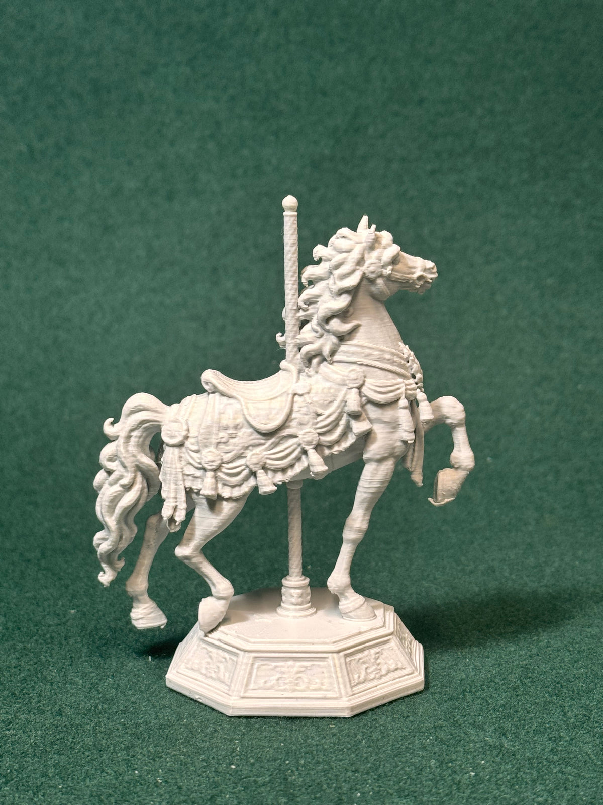 Karussellpferd Dekorierter Champion Figur Deko Statue Tierfigur Tiere