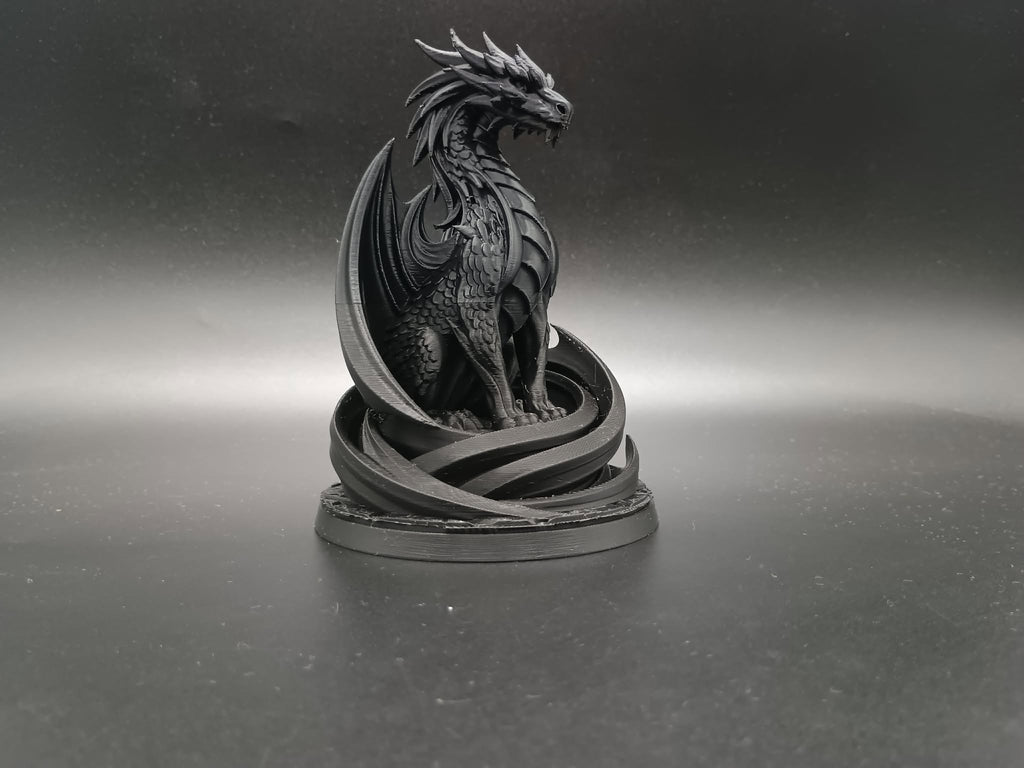 Eleganter Fantasy-Drache Hochdetaillierte Kunststatue