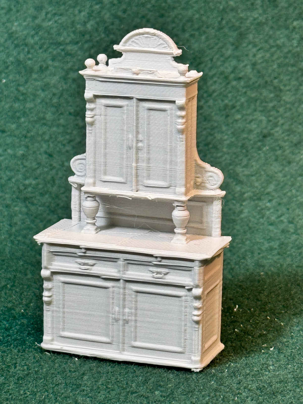Puppenhaus Mini Wäschetrockenschrank der viktorianischen Ära 1 Miniatur