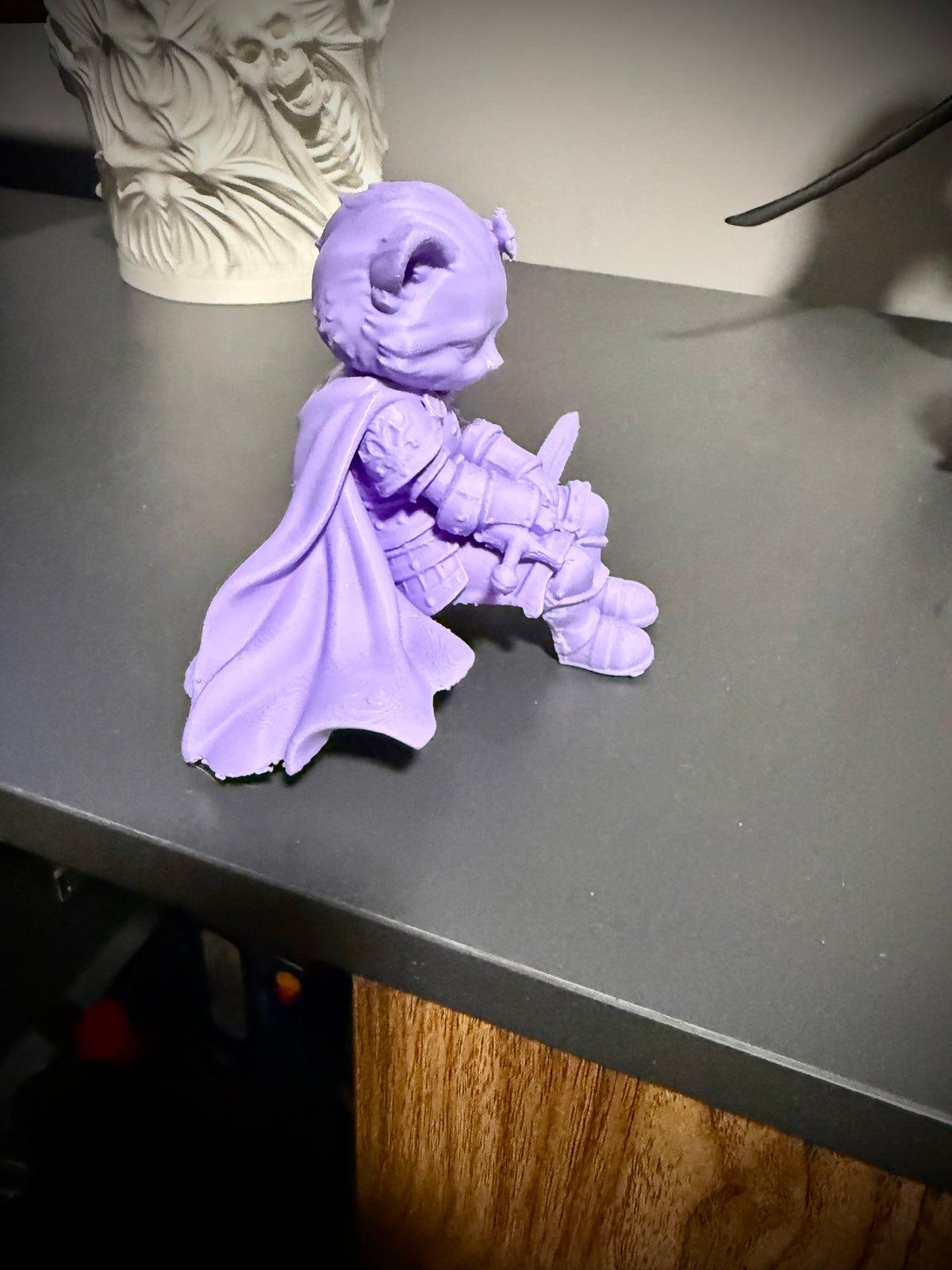 Figur Katzenritter traurig Kantenhocker Meme