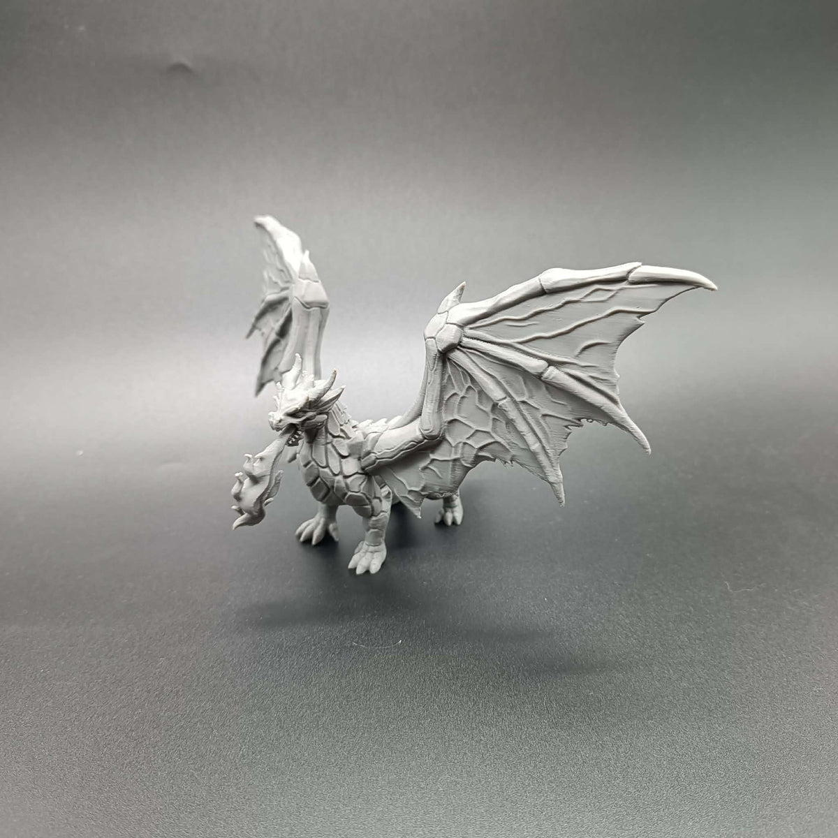 Vulkanischer Drache Figur Deko
