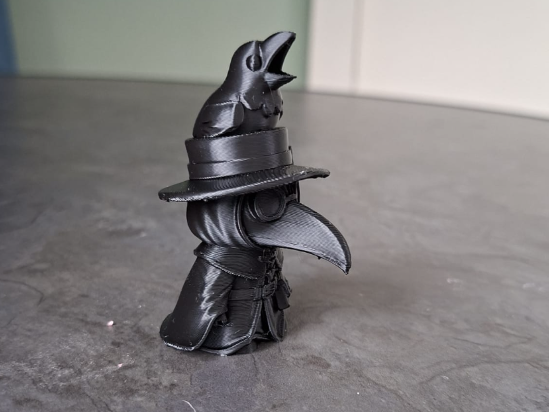 Pestarzt-Miniatur mit Rabenbegleiter Figur Deko Statue Halloween Grusel
